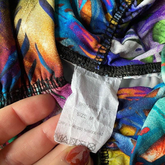 Breathe Activewear Set - Bra and Leggings - Picture 3 of 4